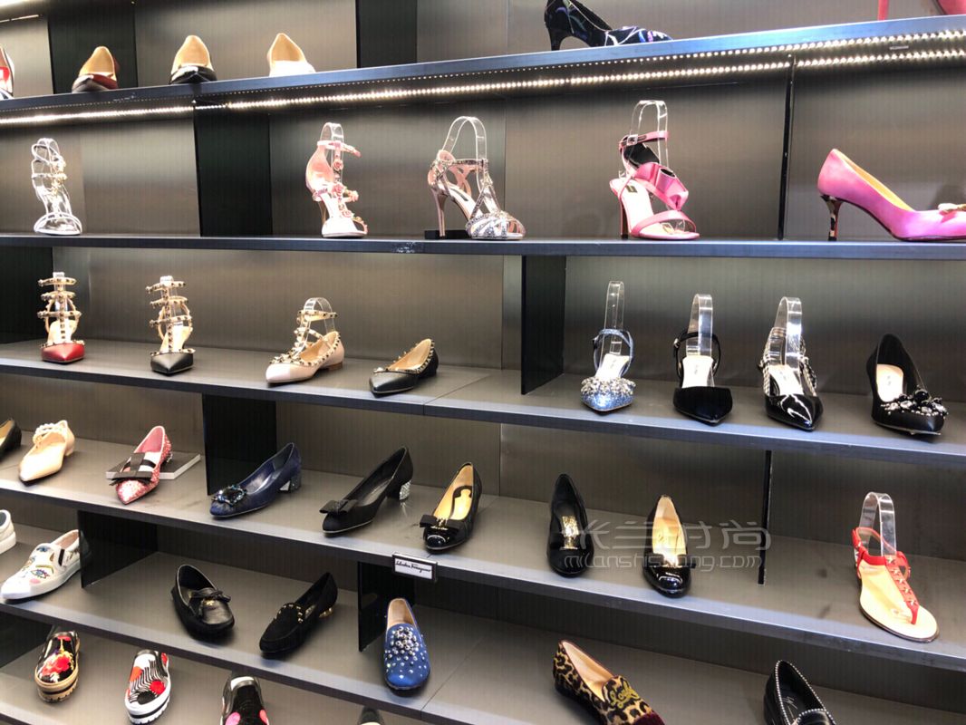 【香港奢侈品折扣血拼新坐標(biāo)】市中心也能逛奧萊了?。ǜ降赇仒菍有畔ⅲ?(6)