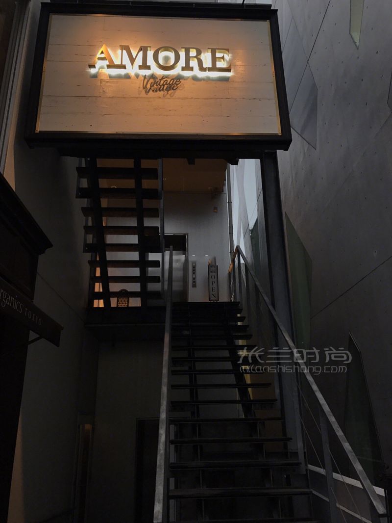 東京購物一天逛全最火的奢侈品中古店 東京的中古包包數(shù)量多 品種全 品相好 (8)