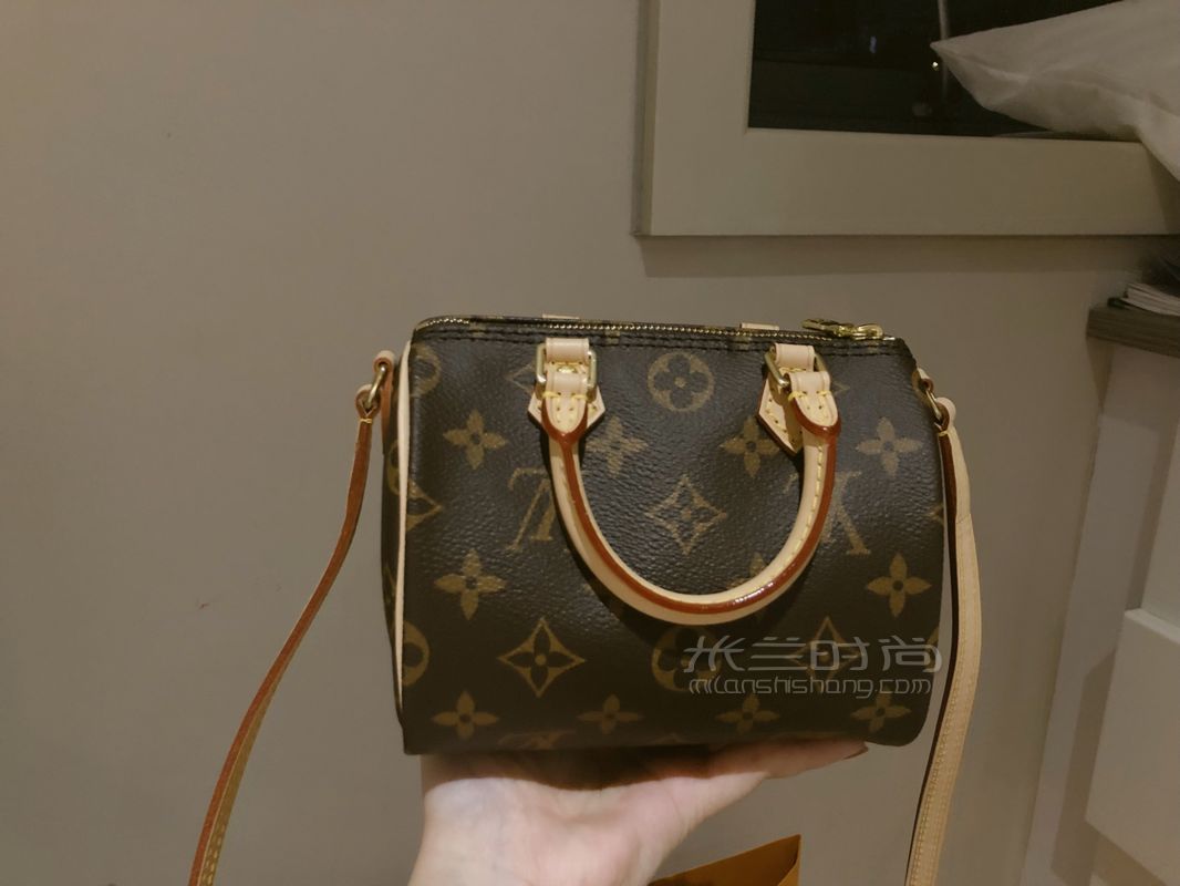 六千多購入的LV迷你枕頭包Nano Speedy，小包包持續(xù)刷新了半個世紀最火的包包記錄 (3)