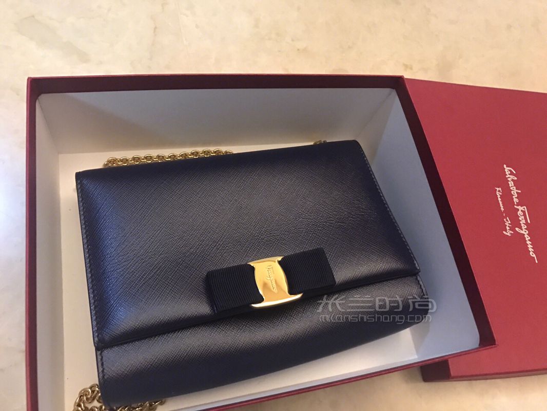 細數(shù)這兩三年買過的包包 開始買奢侈品包包是在畢業(yè)之后上學(xué)的時候都隨便買 (7)