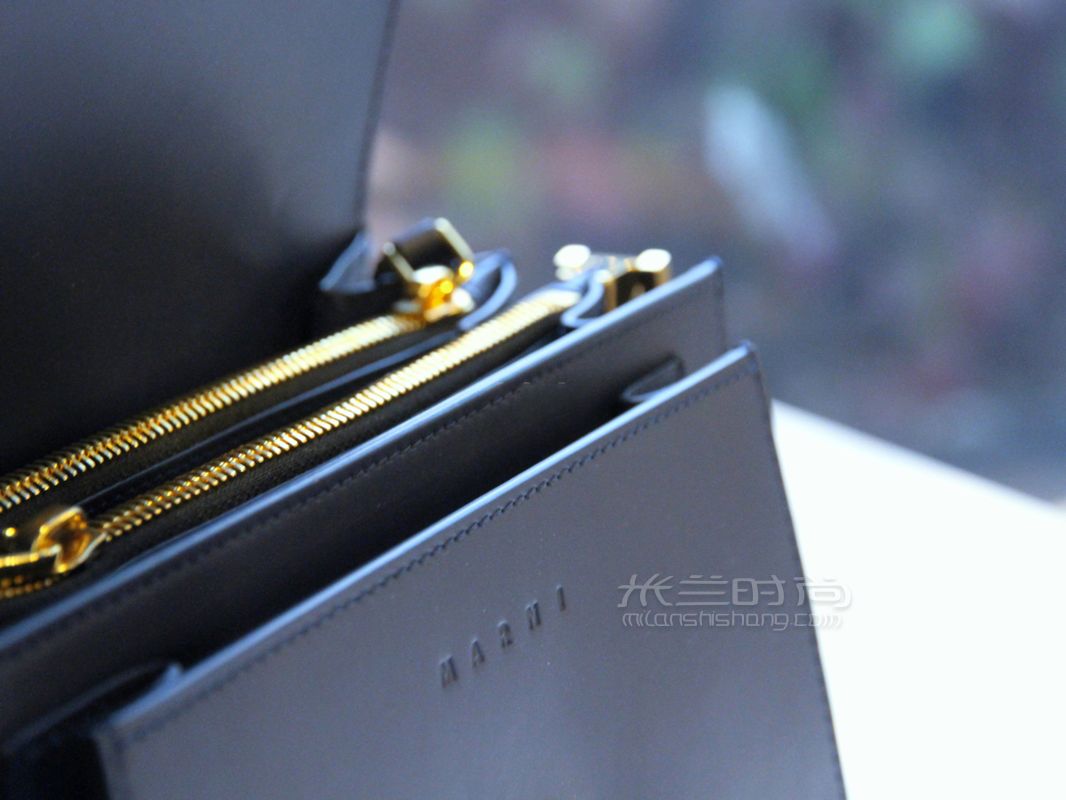 剁手都要買的奢侈品推薦 “我覺得喜歡對(duì)高端品牌進(jìn)行混搭穿著的人會(huì)比較喜 (2)