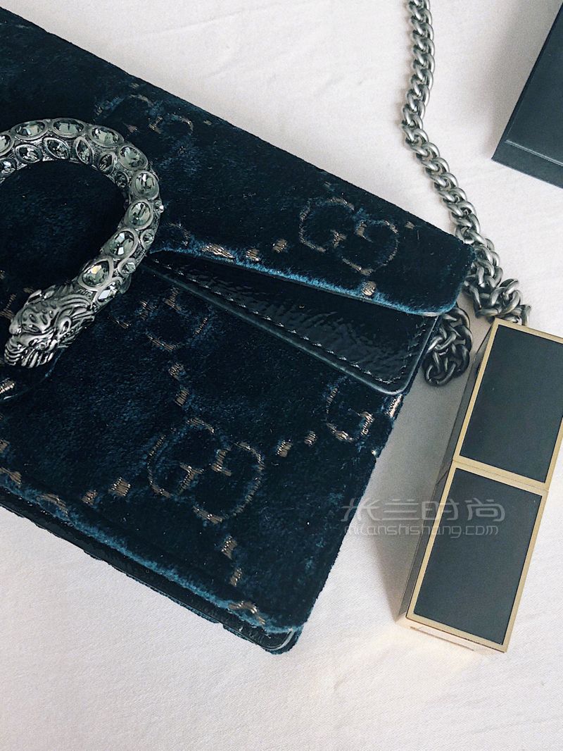 BlingBling的Gucci酒神閃的發(fā)光的Gucci mini包 (3)