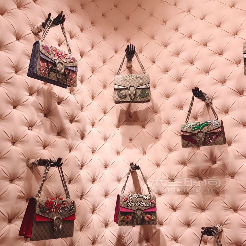 去米蘭你一定要逛的奢侈品店---Gucci旗艦店 (2)