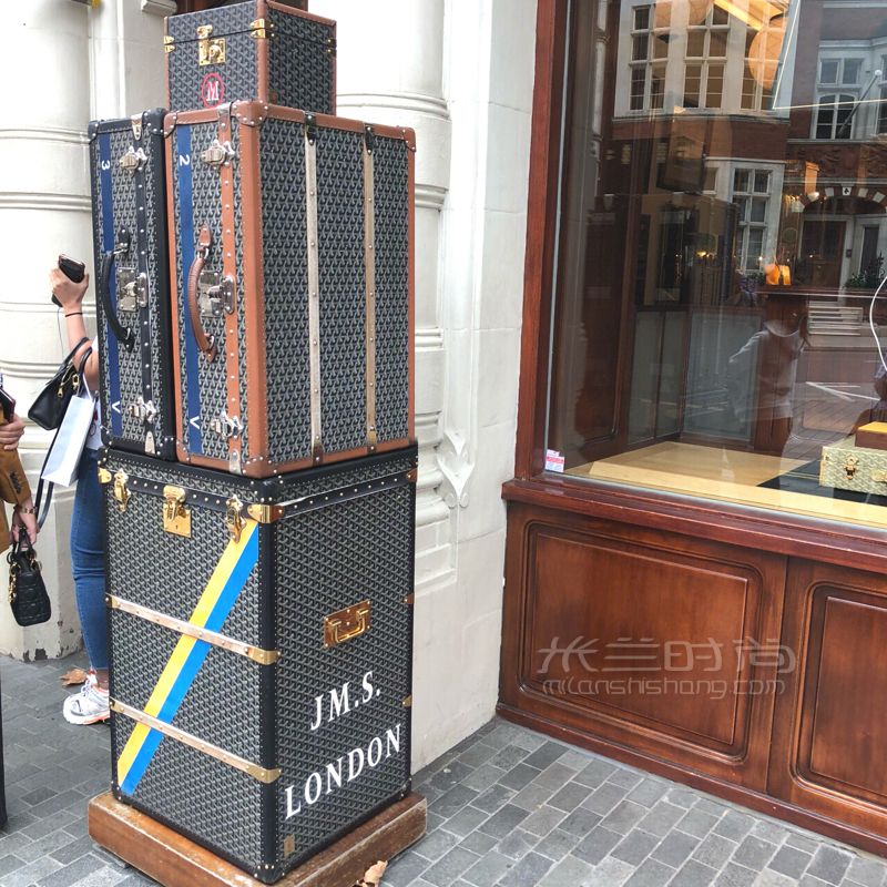 goyard在英國(guó)唯一一家店買的。我的奢侈品包包跟朋友看了好久 (6)