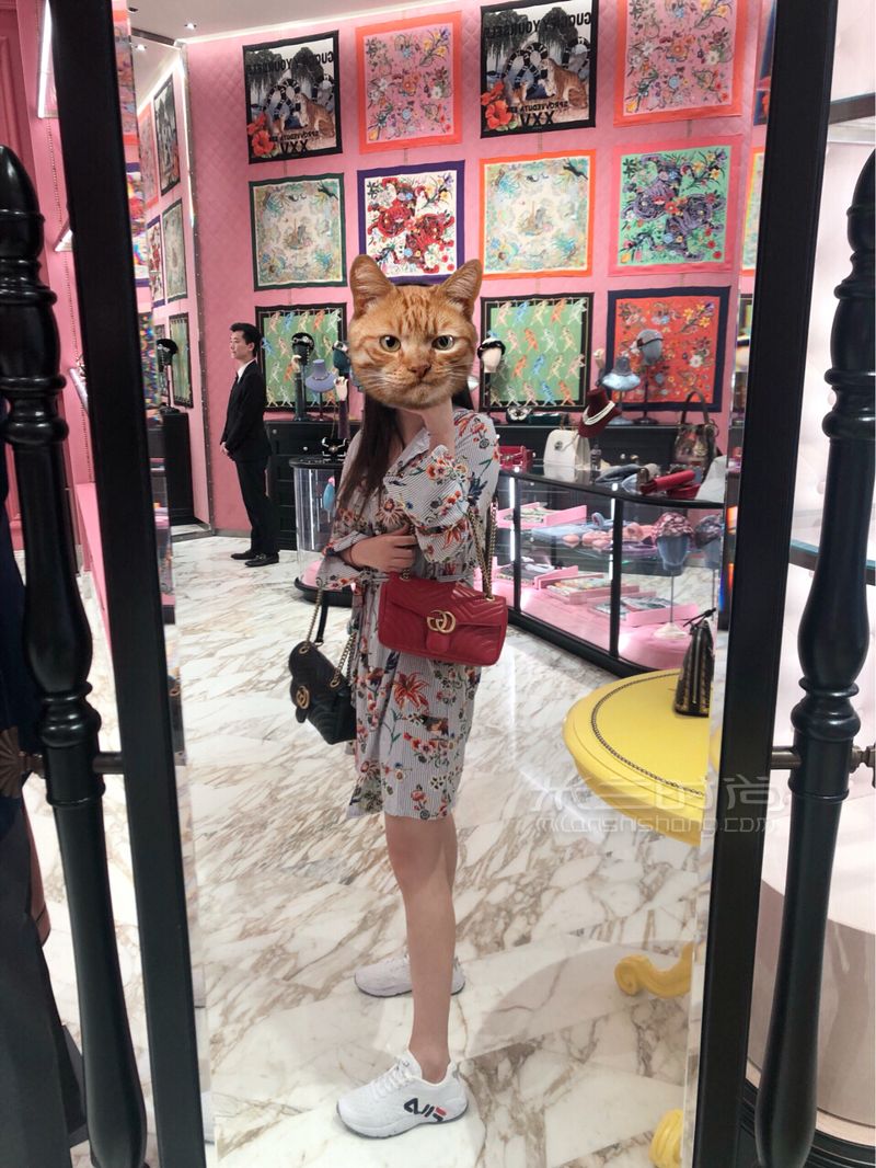 美到Guccimarmont 紅色金扣鏈條包  小心心都給你 (1)