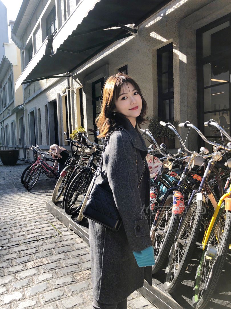 本年度最愛的包包香奈兒流浪包 真的是我最愛的一款包包了超級百搭設(shè)計(jì)獨(dú)特 (2)