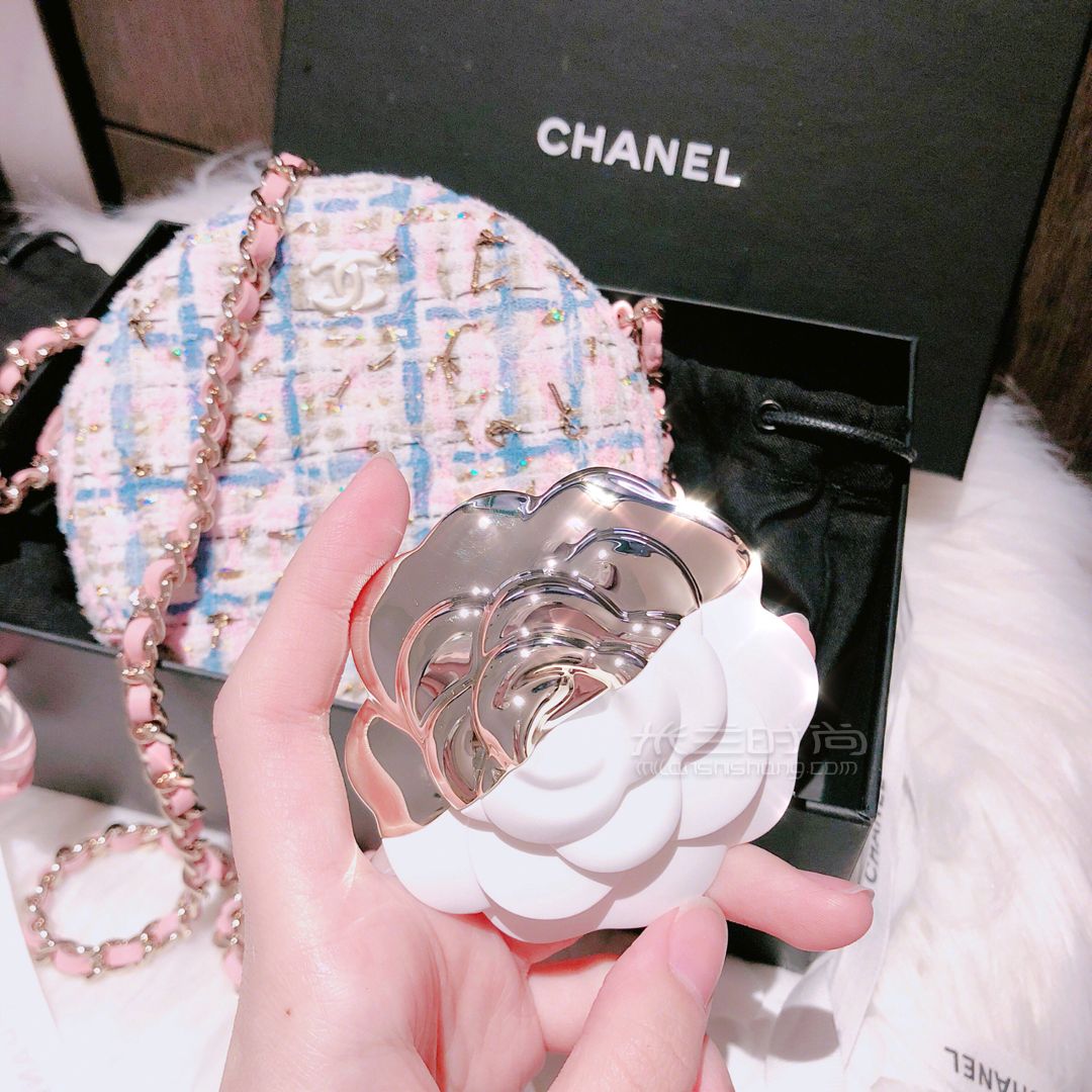 CHANEL 香奈兒新款小圓包！少女心爆炸太可愛了啊啊！ chanel新一季的包包都 (5)