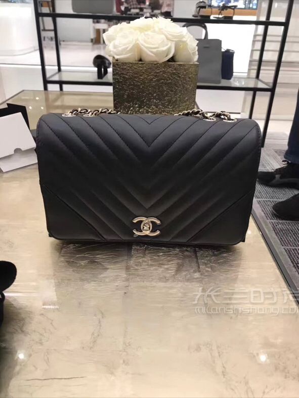實現(xiàn)夢想的第一步先來只香奈兒包！Chanel cf黑金 (9)