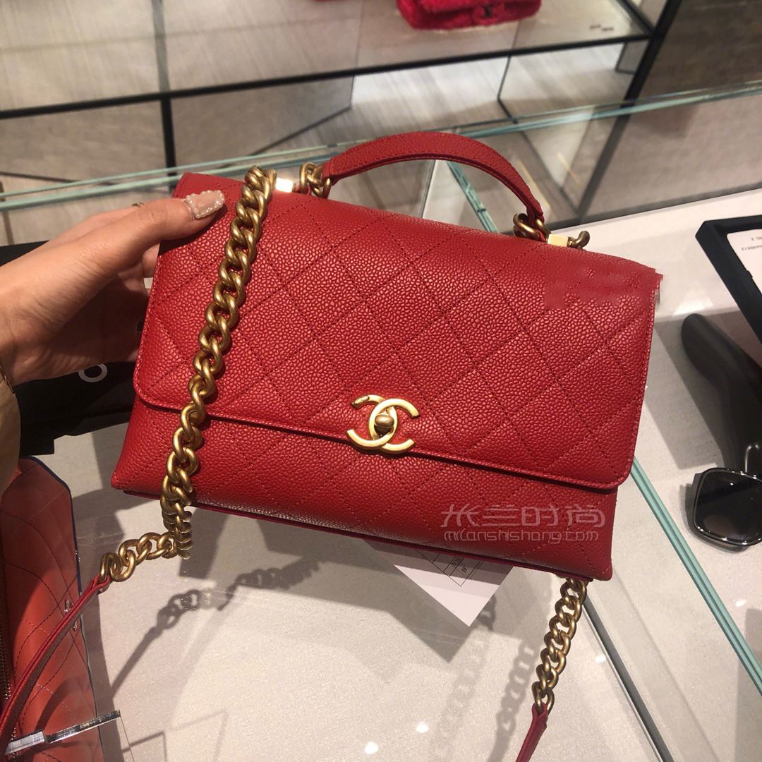 香奈兒Chanel 2019新款氣質(zhì)滿分的紅金鏈條包 (3)