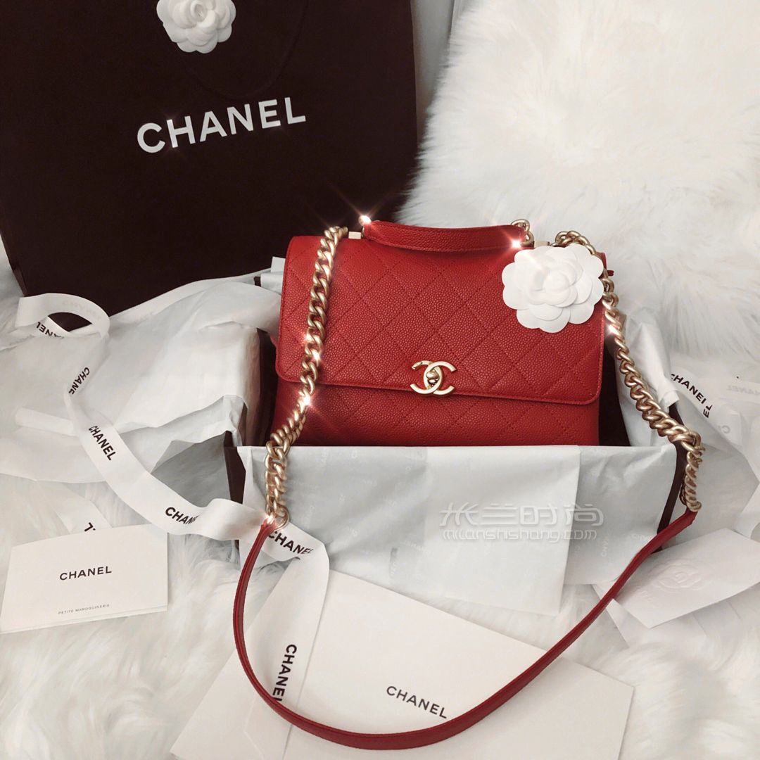 香奈兒Chanel 2019新款氣質(zhì)滿分的紅金鏈條包 (2)