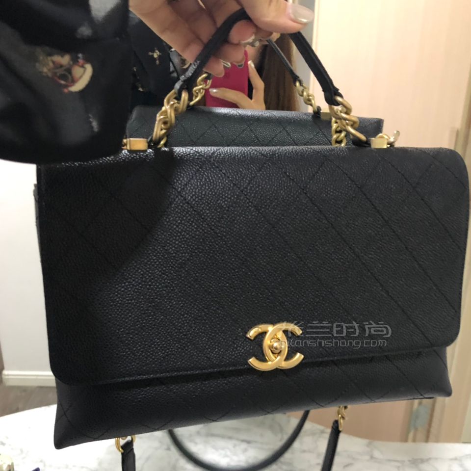 第一個(gè)香奈兒包包2019年新款實(shí)用又好看！ (1)