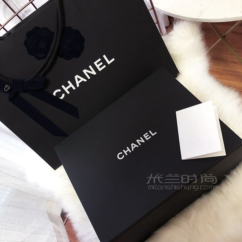 一抹氣質(zhì)清淡的藍(lán)綠色CHANEL香奈兒2018早春新款鏈條包 (2)