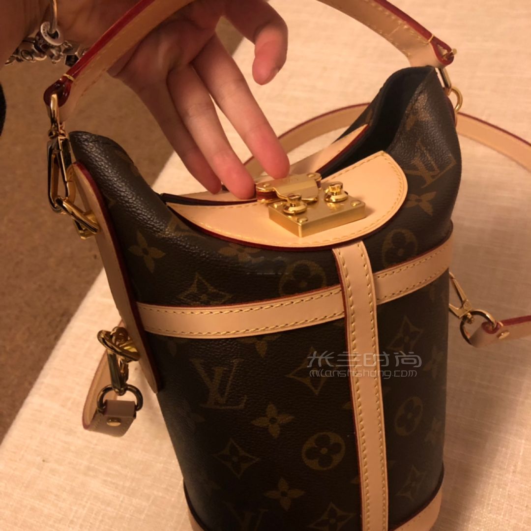 25_入了入了今天第二個心水的奢侈品包包lv薯_箱包_時尚
