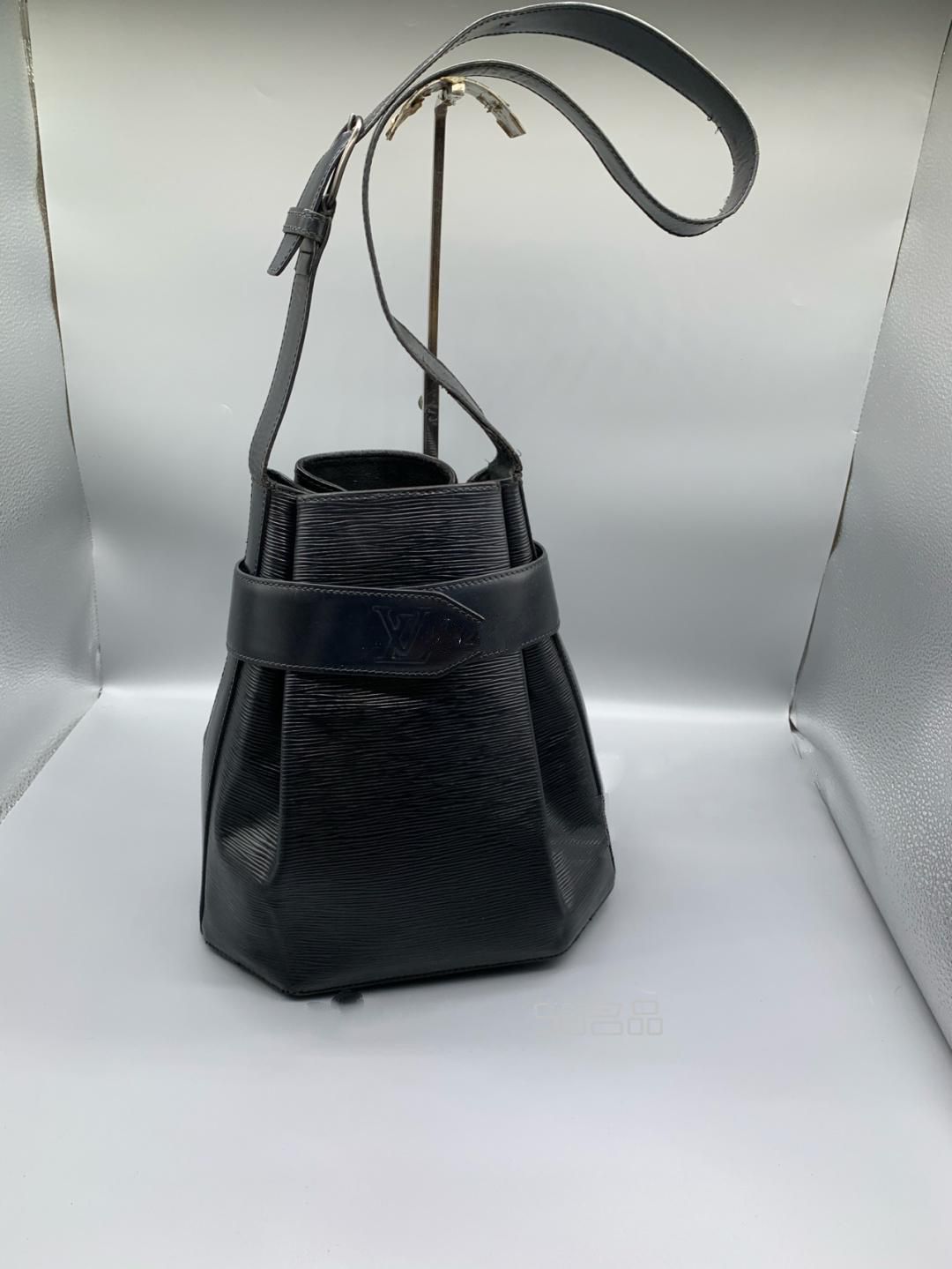 中古lv包包集合,lv領(lǐng)扣_5