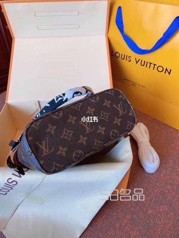 lv 微微安 包包,lv老花位置統(tǒng)一嗎_9