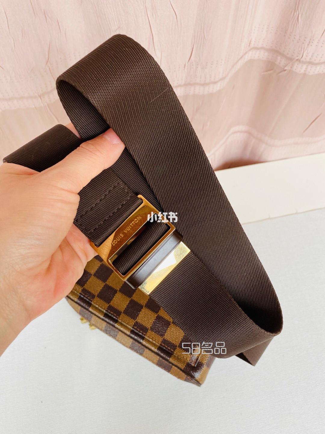 LV棋盤格胸包 男女通用 95新,lv包有幾個(gè)系列_3