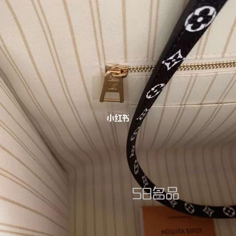 小仙女必備 20ss新款LV超仙顏值氣質(zhì)包包,lv男款錢包拉鏈發(fā)黃_5