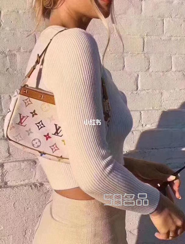 lv 最適合夏天的腋下包,lv村上隆尺寸_3
