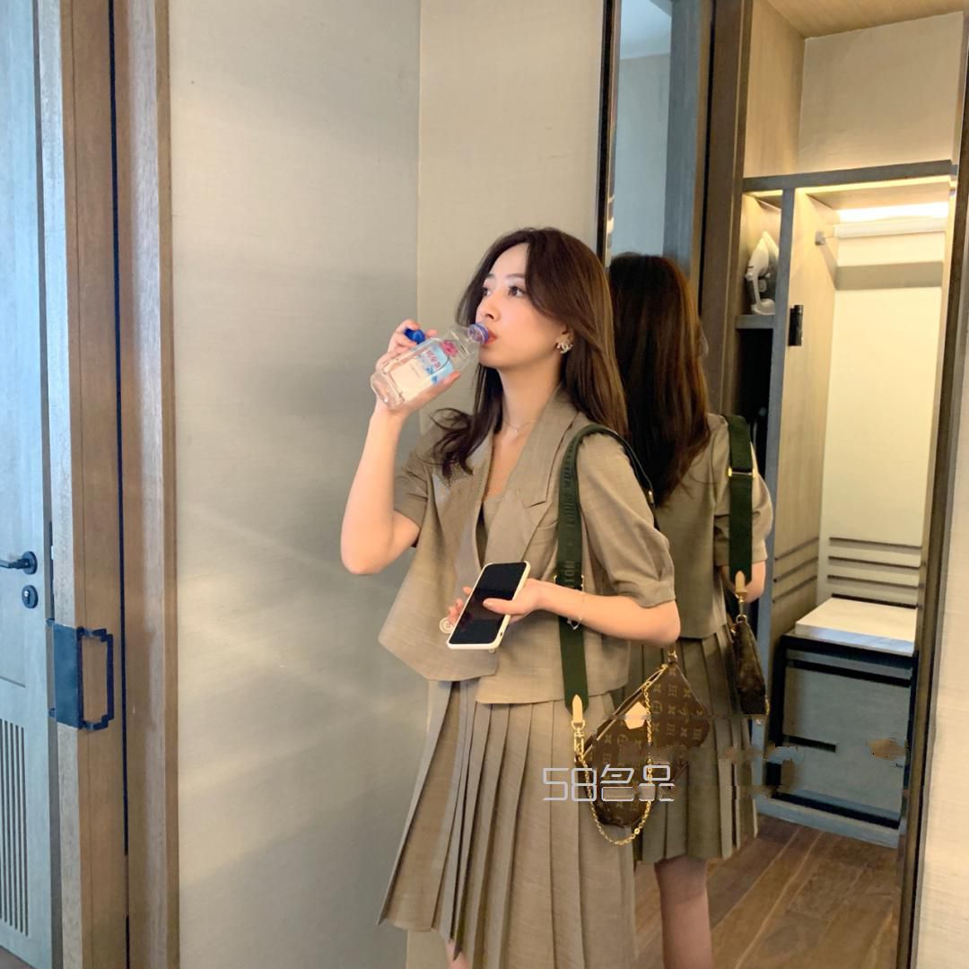 解鎖LV三合一麻將包,lv女鞋官網(wǎng)_1