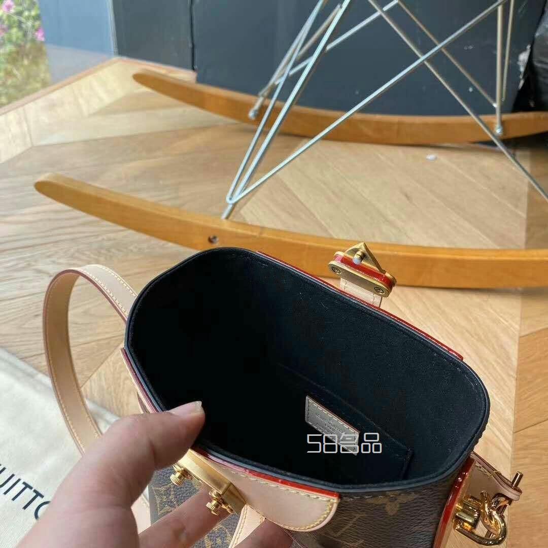 LV duffle限量款薯條包,lv皮帶扣磨損_3