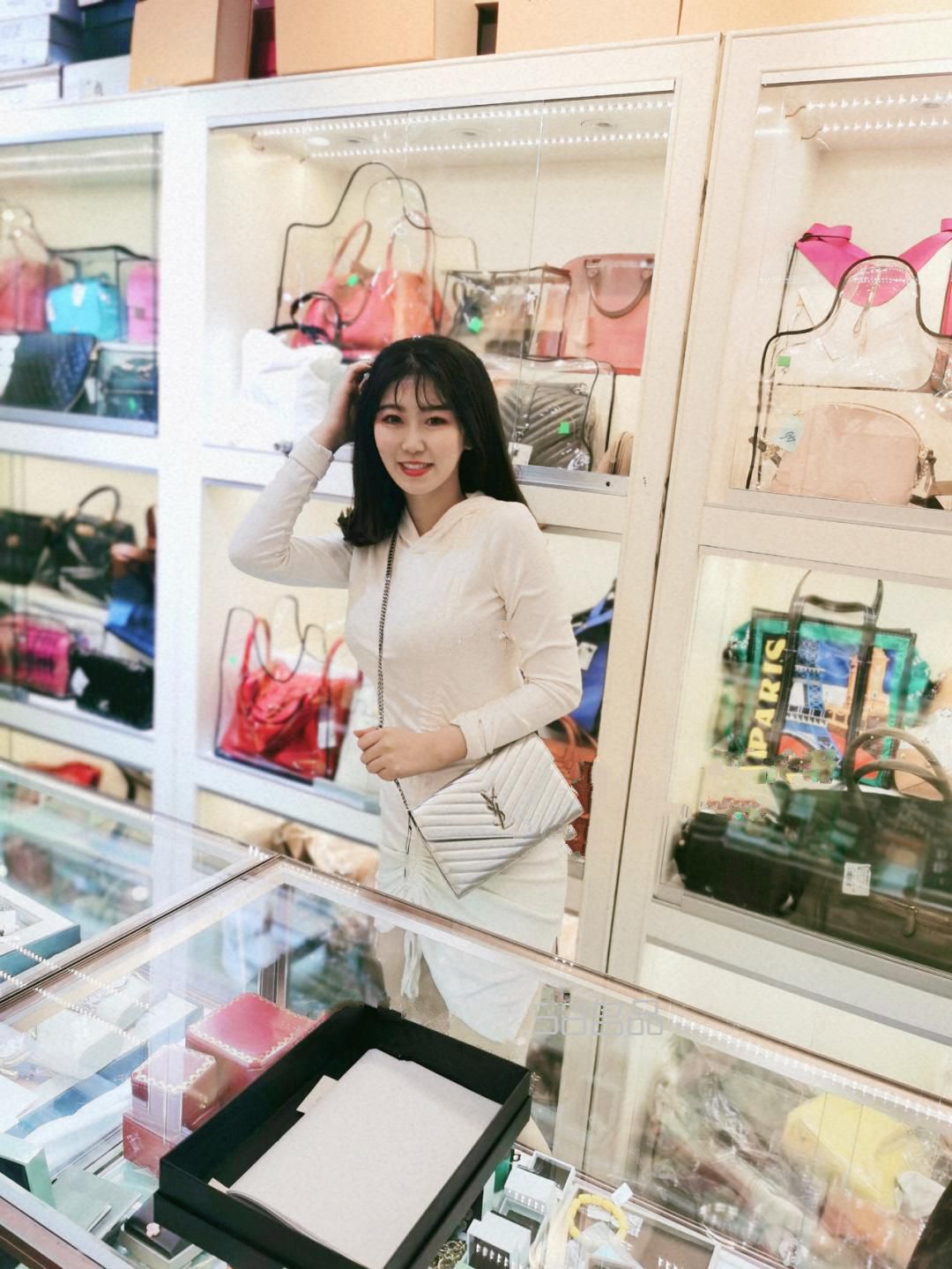 上海二手中古店get我的LV古馳香奈兒包包,lv拉鏈錢包正品與仿品區(qū)別_7