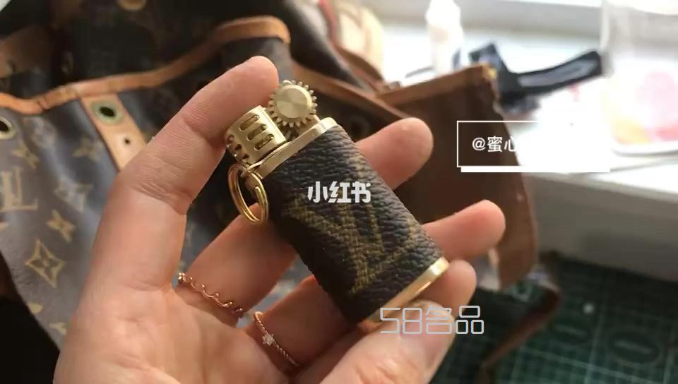 LV拆包 白三彩手機殼,lv n51192_1