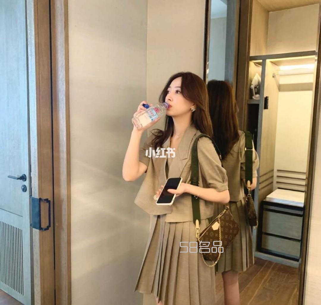 lv麻將包打麻將不一定行 但這個(gè)一定行,買lv speed 30還是35人多_3