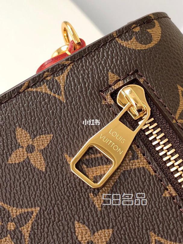 Lv這款郵差包一米六女生背起來(lái)最顯氣質(zhì)。,lv錢包與真皮錢包_12