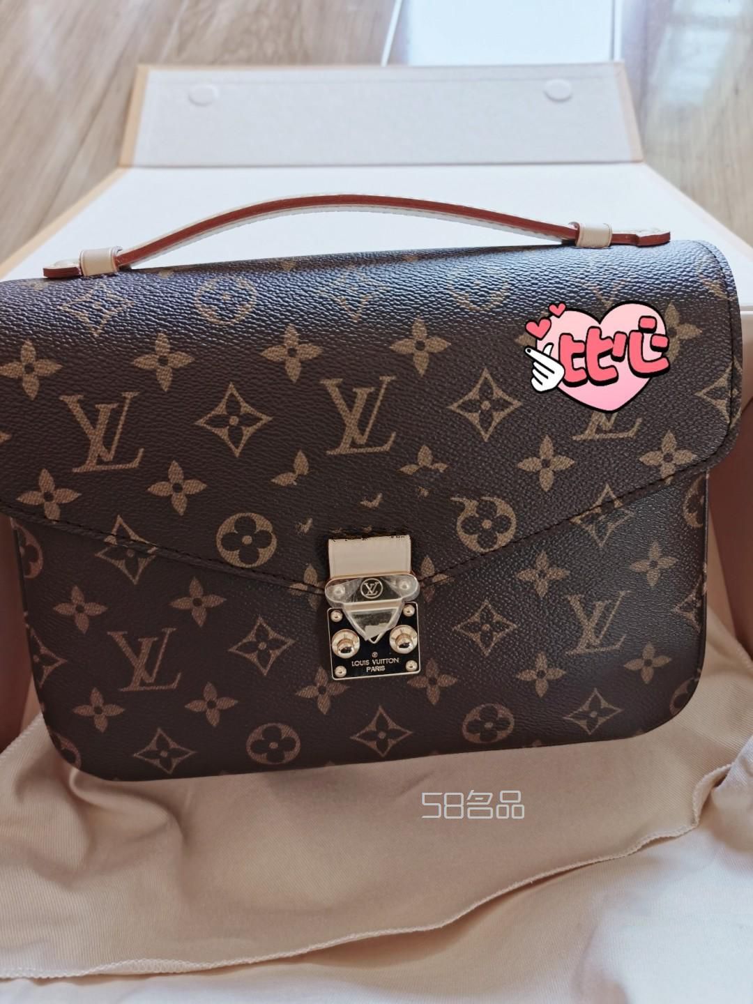 躲不開的LV郵差包,salvatore ferragamo包_10