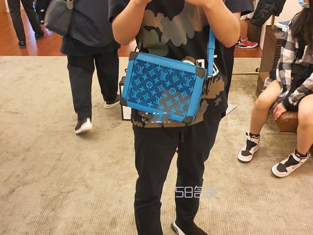 史上較全LV盒子包soft trunk的上身實(shí)物合集,lv白格子包如何分真假_14