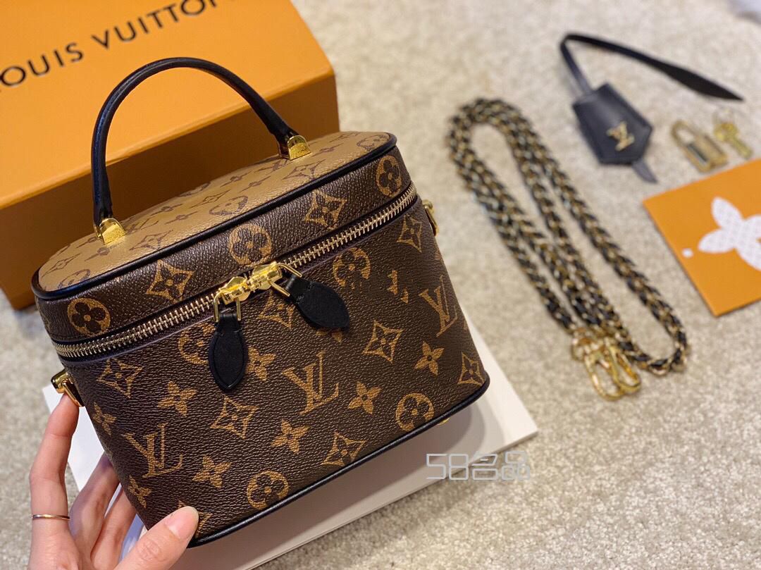 lv 化妝包,lv好看的男包_1