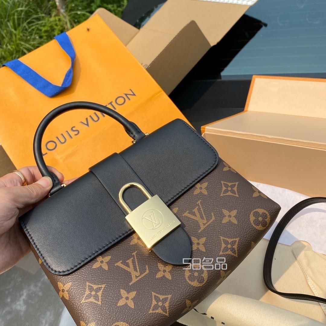 LV Luck BB鎖頭包越看越喜歡,lv老花枕頭包迷你_12