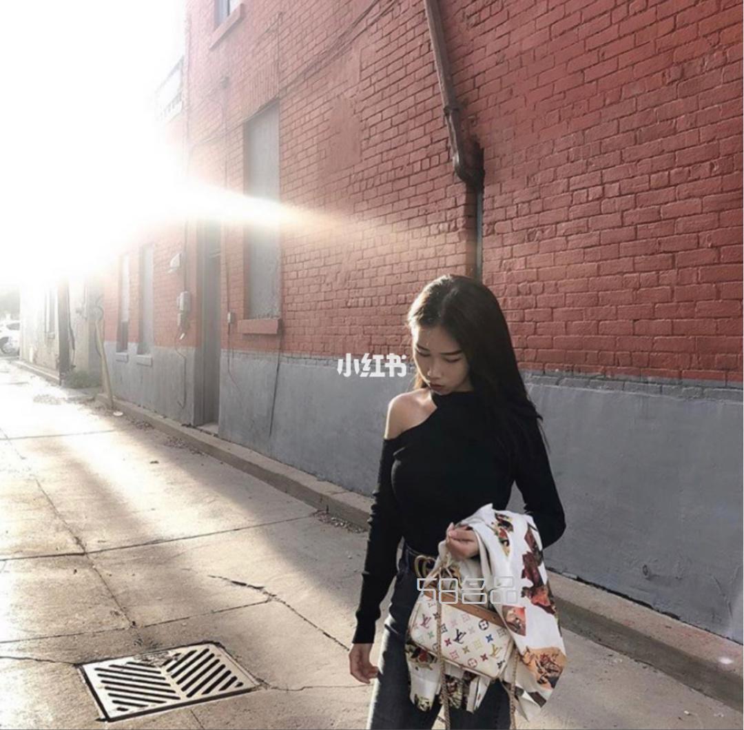 超可愛(ài)的Lv vintage白三彩腋下包～,lv皮鞋批發(fā)_1