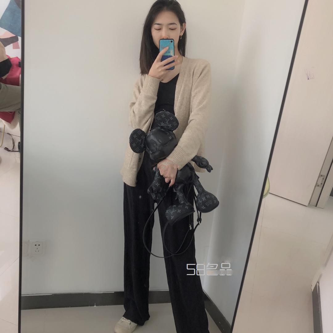 LV超火迪士尼聯(lián)名限量款玩具包包,lv m40387是哪一年的款_1