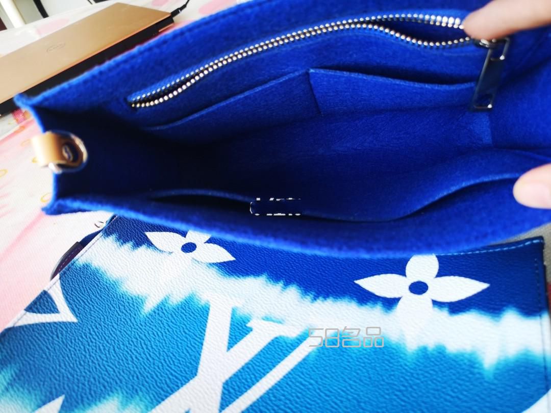 你的lv扎染洗漱包內(nèi)膽配的還是米色的嗎？,lv speedy 搭配_1