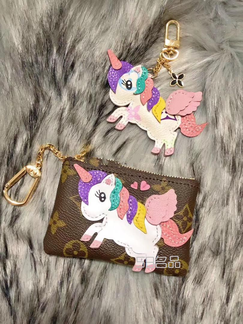 出國必備LV拆包零錢包,lv豆豆鞋男_3