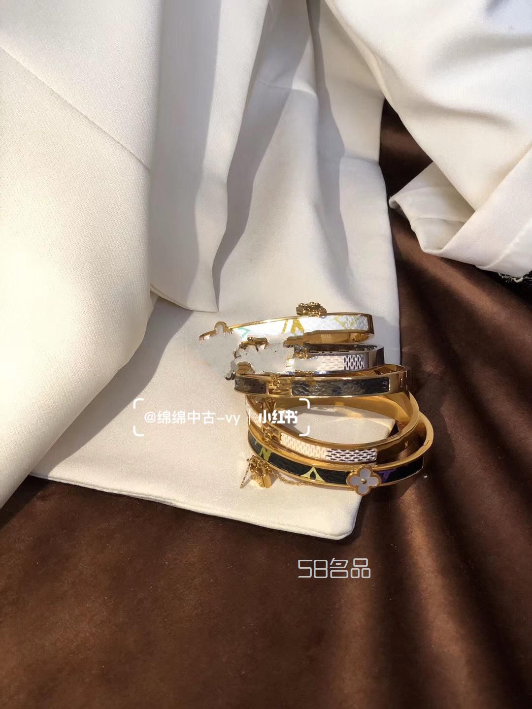 關(guān)于LV的那些拆包小物｜lv手鐲,lv老花水桶包好看嗎_5