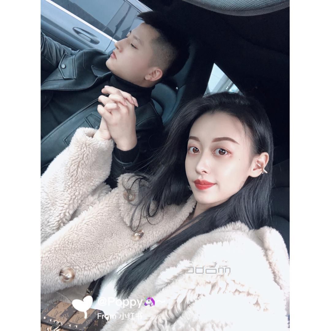 chanel珍珠小圓餅、lv手機包～,lv錢包多少錢一個_7