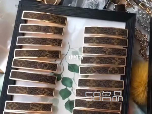 中古lv拆包制作的發(fā)卡也太美了吧,lv圍巾價(jià)格及圖片_5
