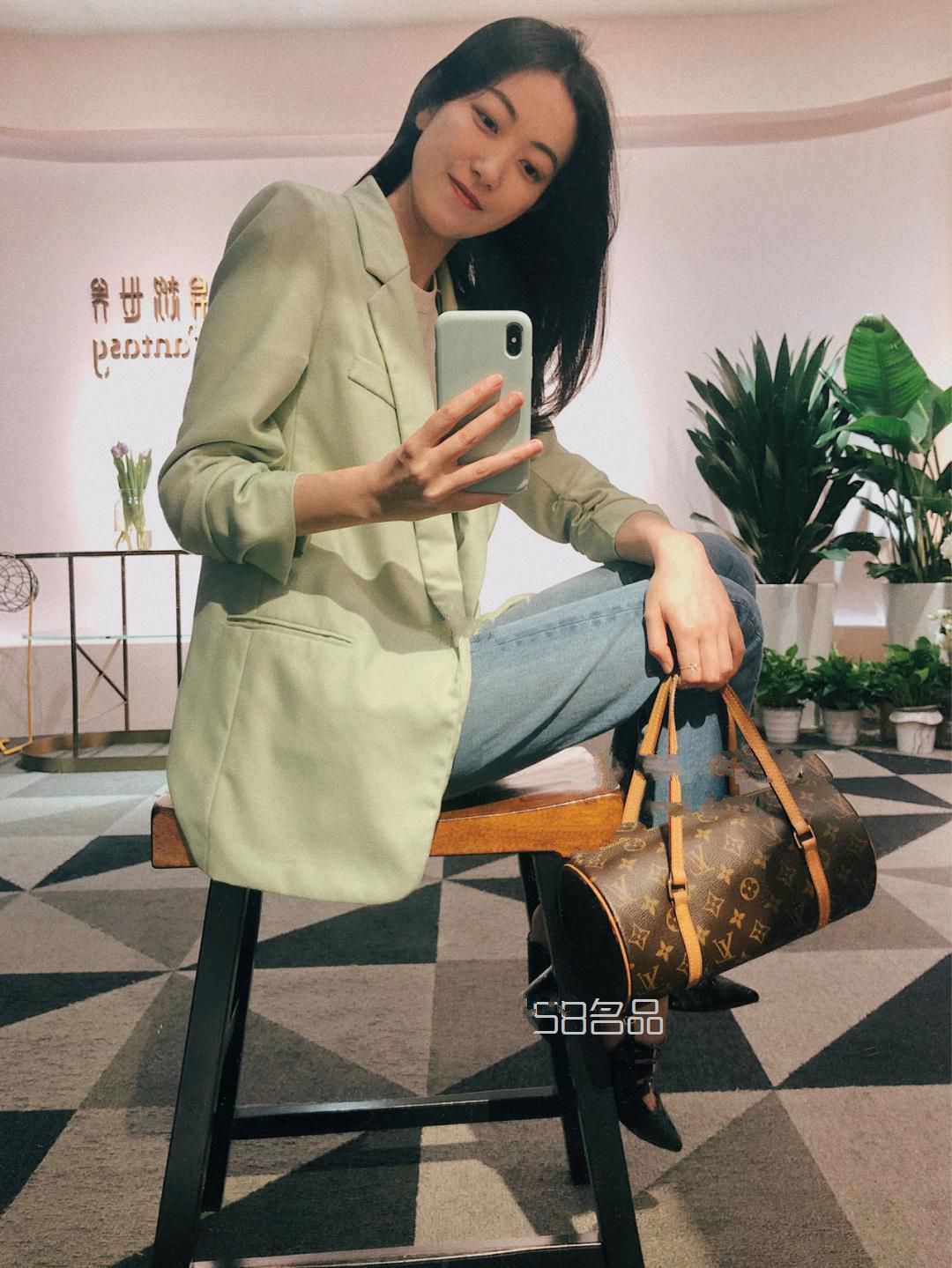 ootd｜LV圓筒包Day 1,lv epi水波紋綠色牛皮女士手提包_3