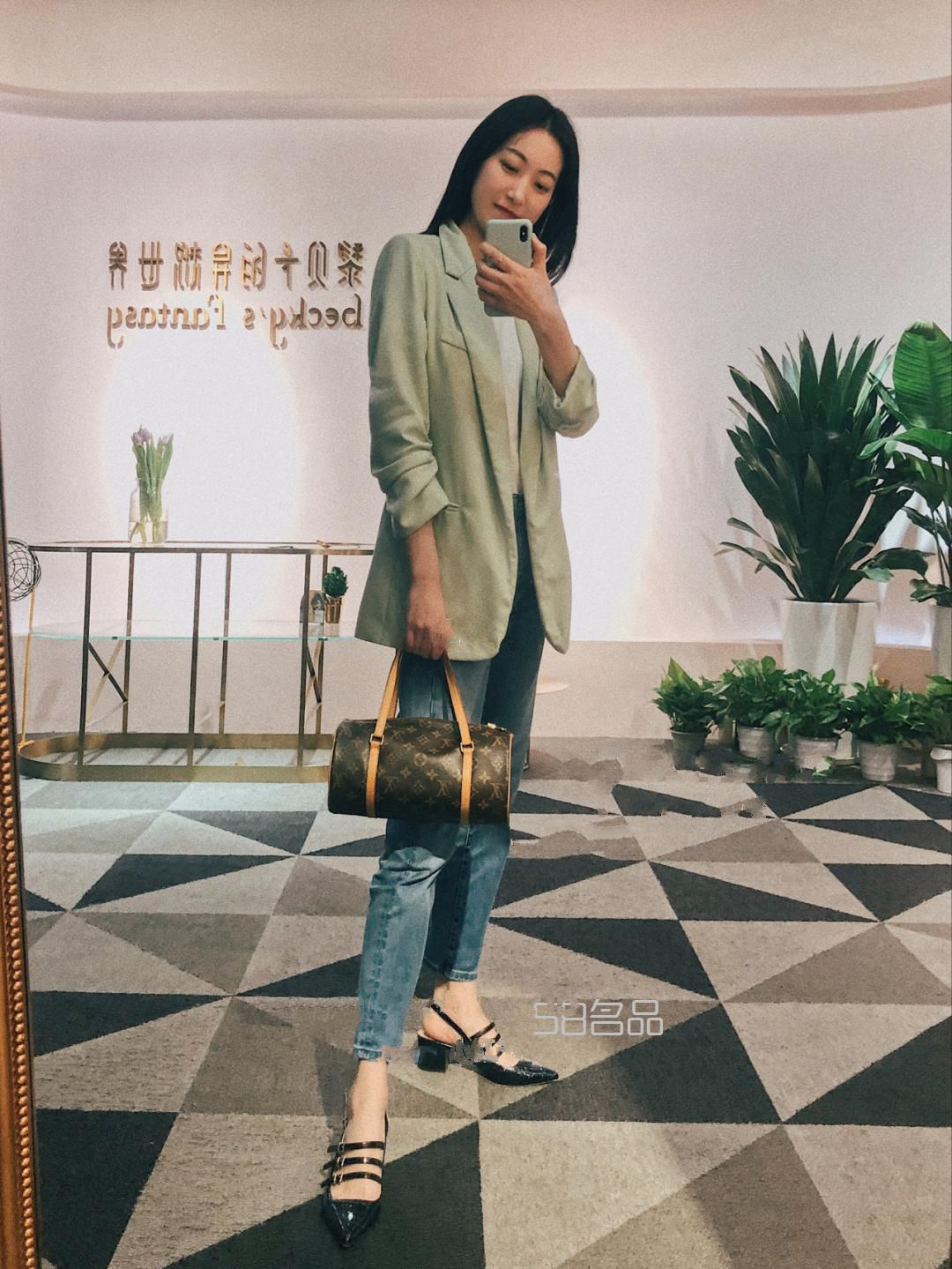 ootd｜LV圓筒包Day 1,lv epi水波紋綠色牛皮女士手提包_1