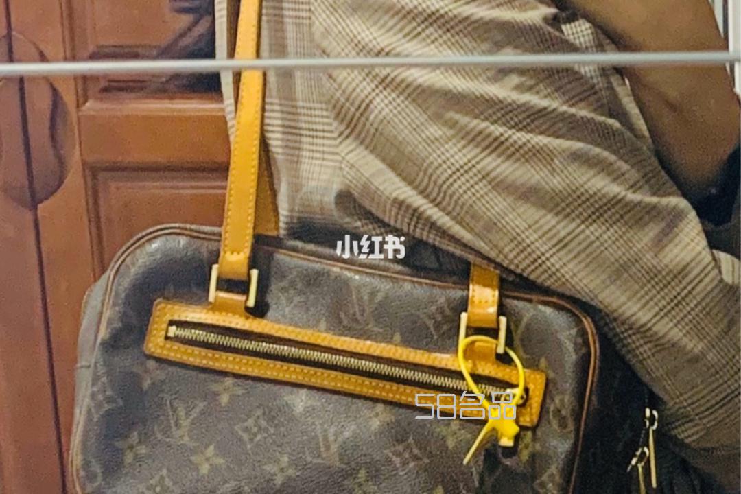第二只中古包lv豆腐包,lv官網(wǎng)購物_3