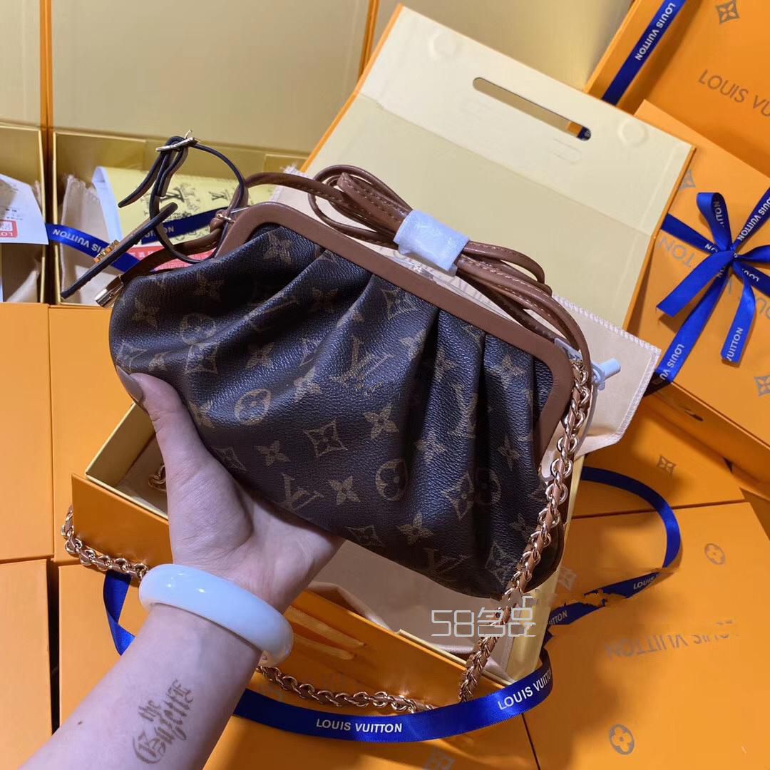 LV云朵包鏈條小包包,lv小包 可以斜跨的款_1