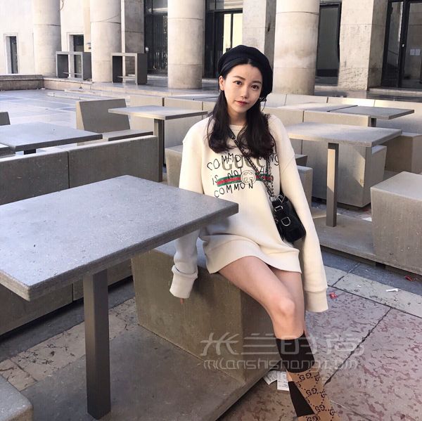 秋日穿搭 gucci衛(wèi)衣和chanel gabrielle_1