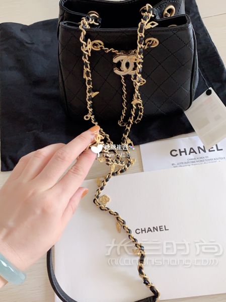 喜提CHANEL香奈兒水桶包 鏈條超美_3