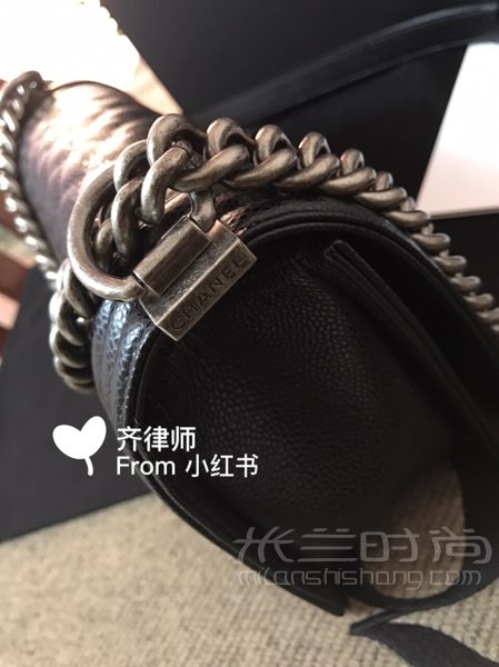 香奈兒leboy牛皮黑銀魚(yú)子醬中號(hào)_4