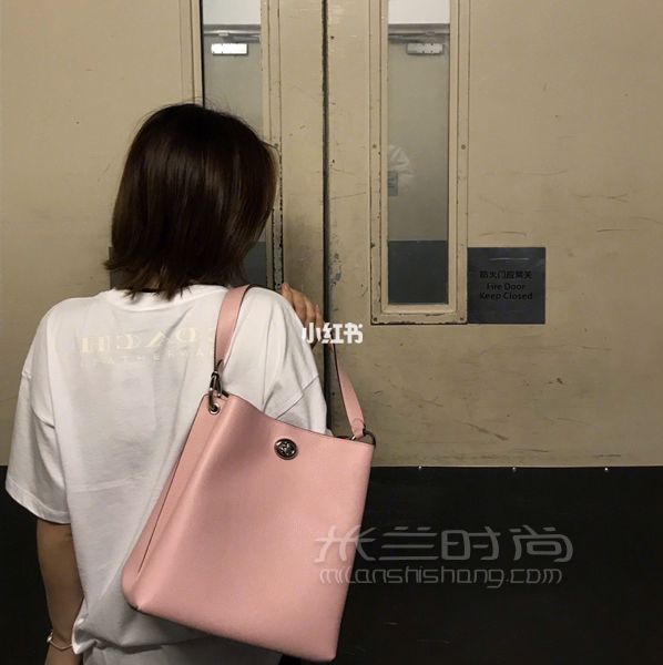 Coach Charlie 水桶包 我的媽也太好看了吧！_9