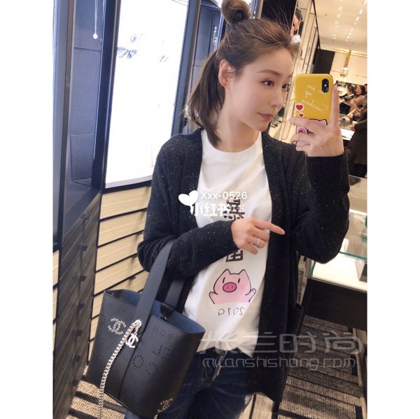 Chanel香奈兒水桶包 19春夏設(shè)計(jì)感爆棚 誠(chéng)意滿滿的水桶包_9