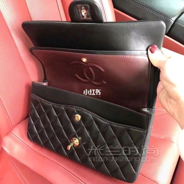 香奈兒包 chanel包 終于購入香奶奶超難買的cf 本來想拿個(gè)全黑的流浪包 可老_2