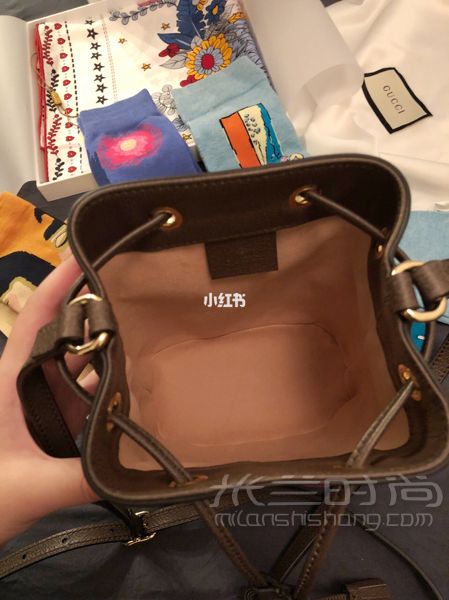 Gucci 2019年春夏新款小水桶包 昨天跟朋友看了展意猶未盡想去看各種品牌的1_7